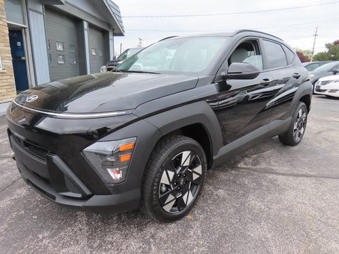 Used 2025 Hyundai Kona SEL AWD/4WD image 32