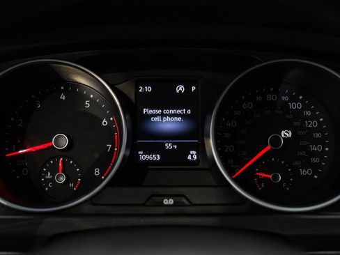 Used 2019 Volkswagen Tiguan SE image 24