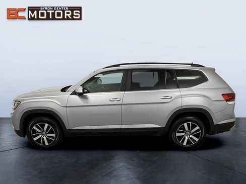 Used 2021 Volkswagen Atlas SE image 3