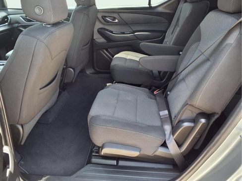 Used 2023 Chevrolet Traverse LT AWD/4WD image 22