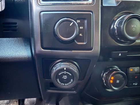 Used 2016 Ford F150 XLT w/ Equipment Group 302A Luxury image 19