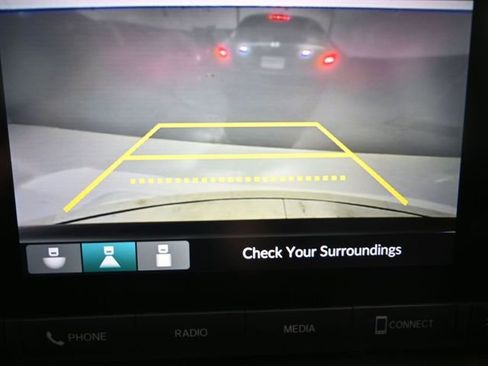 Used 2025 Honda HR-V LX image 32