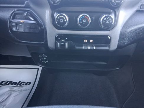 Used 2024 RAM 3500 Big Horn image 22