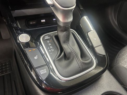 Used 2024 Kia Soul EX image 23