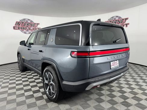 Used 2023 Rivian R1S Adventure image 5