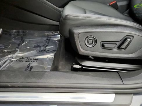 Used 2025 Audi A6 e-tron Premium Plus w/ Premium Plus RWD image 49