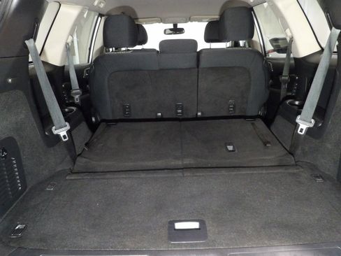 Used 2019 Nissan Pathfinder SV image 8