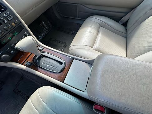 Used 2000 Cadillac Eldorado Touring FWD image 58