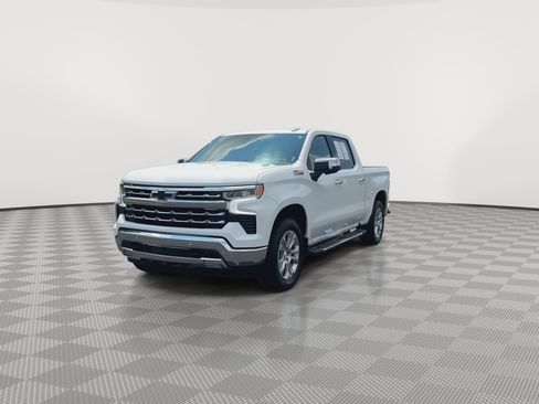 Used 2025 Chevrolet Silverado 1500 LTZ w/ LTZ Premium Package AWD/4WD image 4