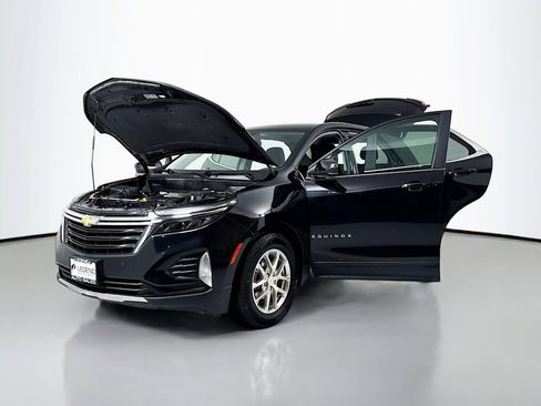 Used 2022 Chevrolet Equinox LT w/ Driver Convenience Package image 19