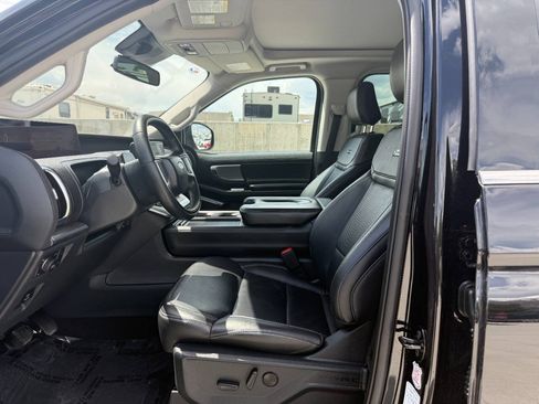 Used 2025 Ford Expedition Max Platinum AWD/4WD image 17