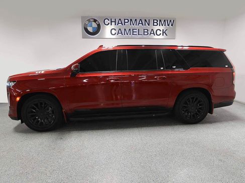 Used 2021 Cadillac Escalade ESV Sport Platinum AWD/4WD image 3