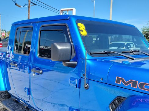 Used 2023 Jeep Gladiator Mojave w/ Cold Weather Group AWD/4WD image 9