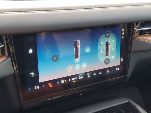 New 2025 Lincoln Navigator Black Label image 24