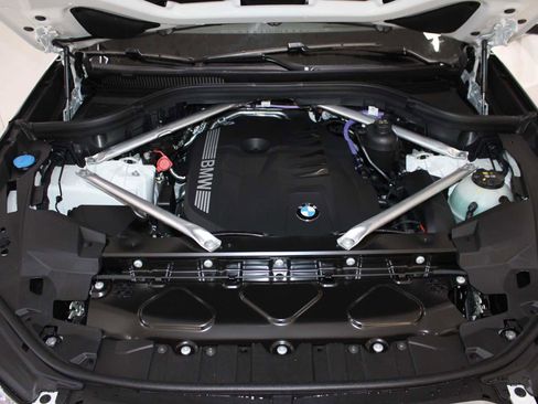 Used 2026 BMW X5 sDrive40i image 22