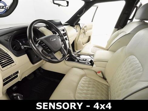 Used 2024 INFINITI QX80 Sensory image 25