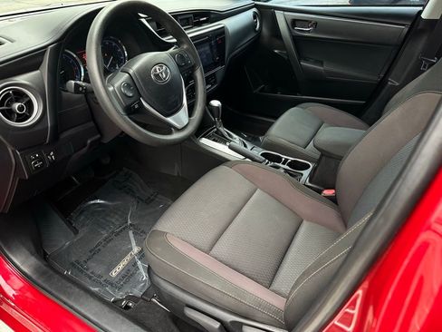 Used 2018 Toyota Corolla LE FWD image 10