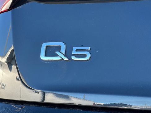 Used 2023 Audi Q5 2.0T Premium w/ Convenience Package image 26