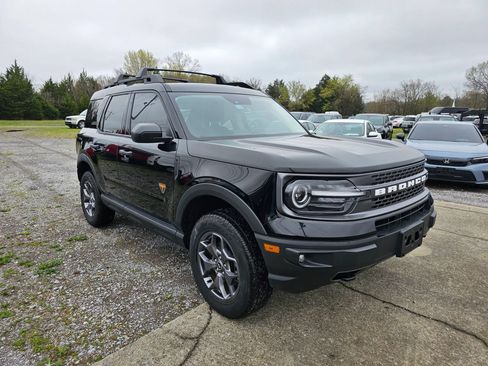 Used 2023 Ford Bronco Sport Badlands image 2