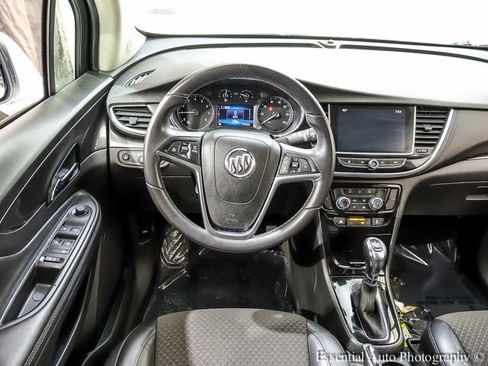 Used 2020 Buick Encore Preferred image 11