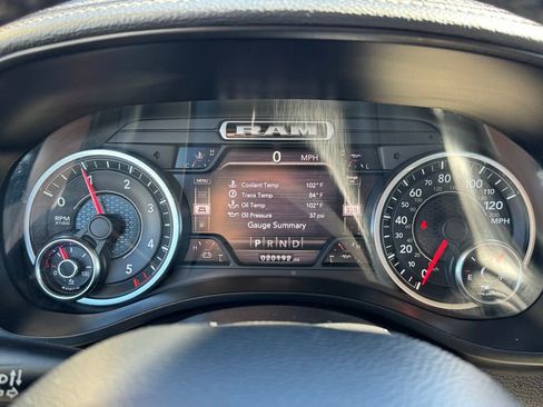 Used 2020 RAM 1500 Laramie AWD/4WD image 14