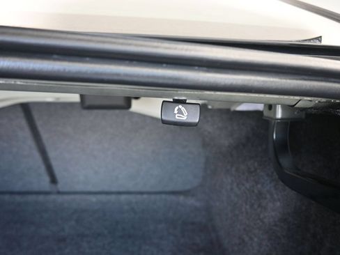 Used 2024 Volkswagen Jetta SE FWD image 42