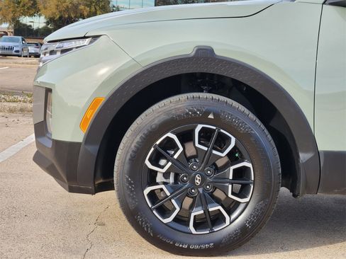 Used 2024 Hyundai Santa Cruz SE image 8