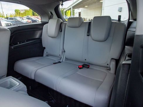 Used 2018 Honda Odyssey Touring image 19