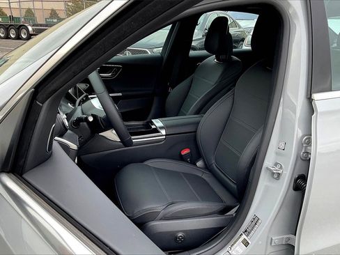 New 2026 Mercedes-Benz C 300 4MATIC Sedan image 9