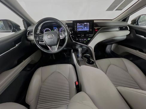 Used 2023 Toyota Camry SE w/ Convenience Package FWD image 30
