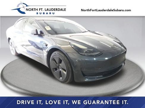 Used 2023 Tesla Model 3 Standard Range RWD image 1