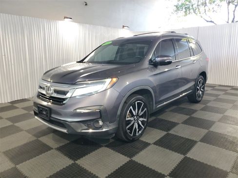Used 2020 Honda Pilot Touring image 3