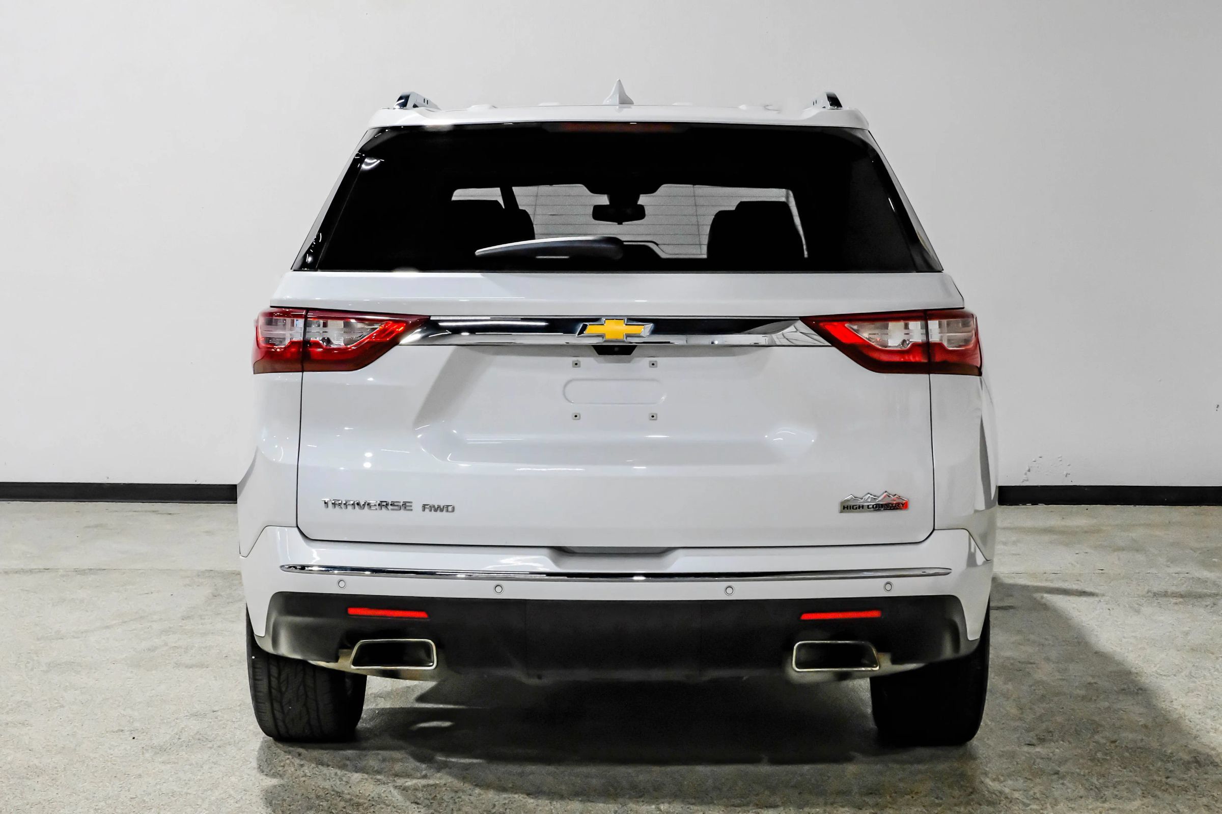 Used 2019 Chevrolet Traverse High Country w/ LPO, Floor Liner Package AWD/4WD image 7