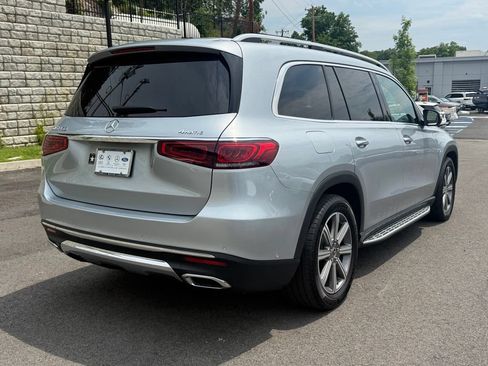 Used 2023 Mercedes-Benz GLS 450 4MATIC image 9