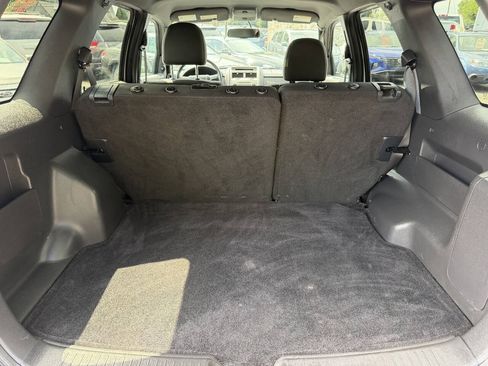 Used 2011 Ford Escape XLT AWD/4WD image 18