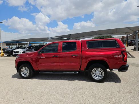 Used 2024 Chevrolet Colorado W/T AWD/4WD image 5