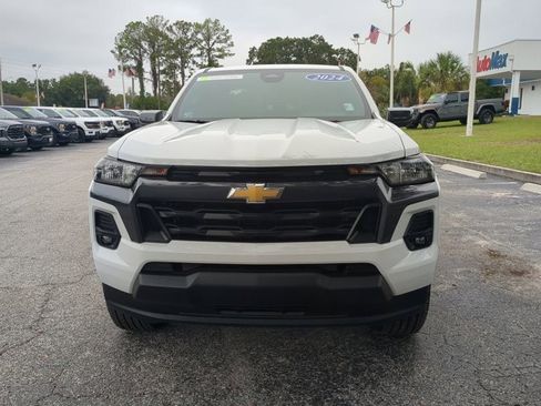 Used 2024 Chevrolet Colorado LT w/ LT Convenience Package image 9