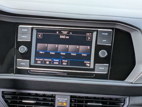 Certified 2023 Volkswagen Jetta Sport FWD image 20