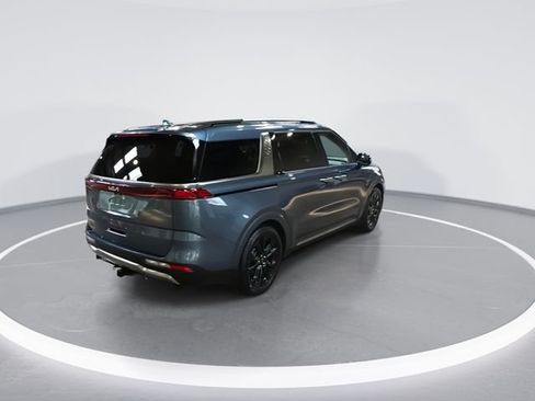 Used 2023 Kia Carnival SX Prestige FWD image 8