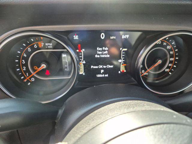 Certified 2023 Jeep Gladiator Sport AWD/4WD image 11