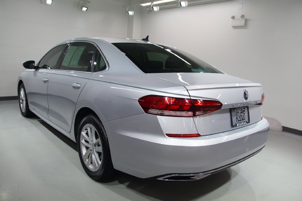 Used 2020 Volkswagen Passat 2.0T SE w/ Sunroof Package FWD image 15
