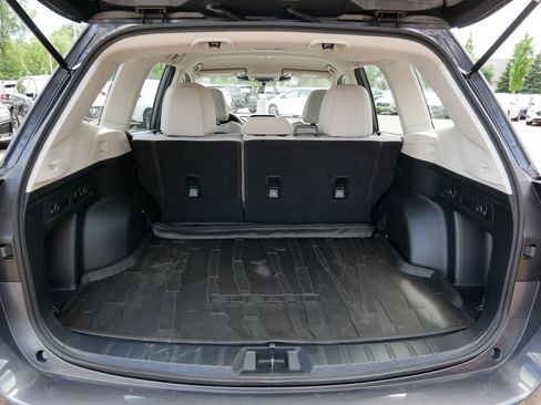 Used 2024 Subaru Forester AWD/4WD image 18