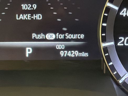 Used 2020 Toyota Highlander XLE AWD/4WD image 20