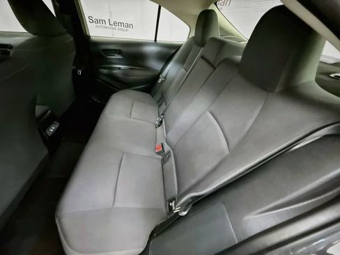 Used 2025 Toyota Corolla LE w/ LE Premium Package FWD image 23