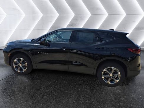 New 2026 Chevrolet Blazer LT w/ LPO, Floor Liner Package FWD image 8