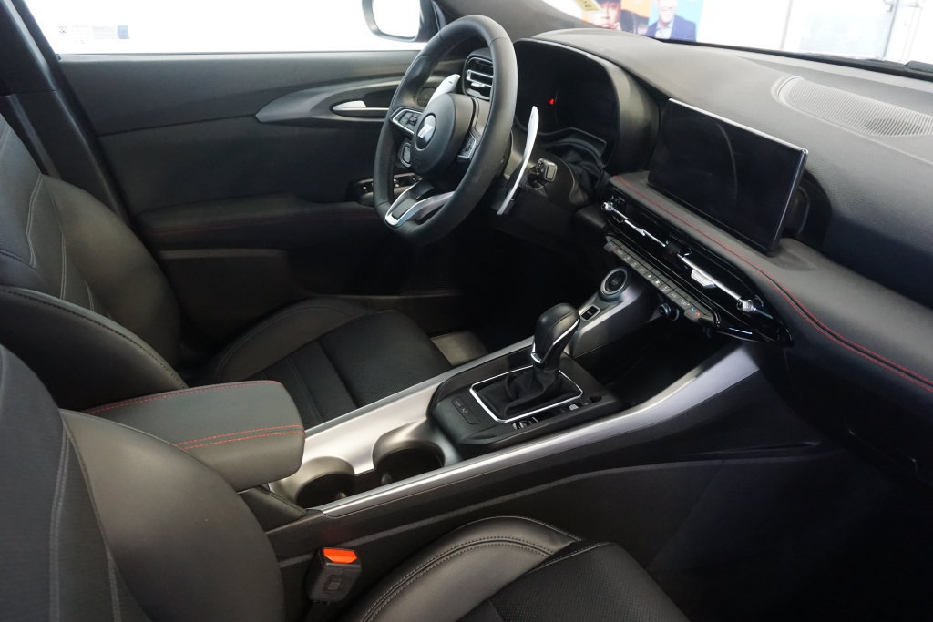 Used 2024 Dodge Hornet R/T Plus w/ R/T Blacktop Package AWD/4WD image 30