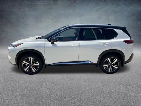 Used 2023 Nissan Rogue Platinum AWD/4WD image 2