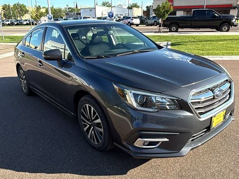 Used 2019 Subaru Legacy 2.5i Premium AWD/4WD image 3