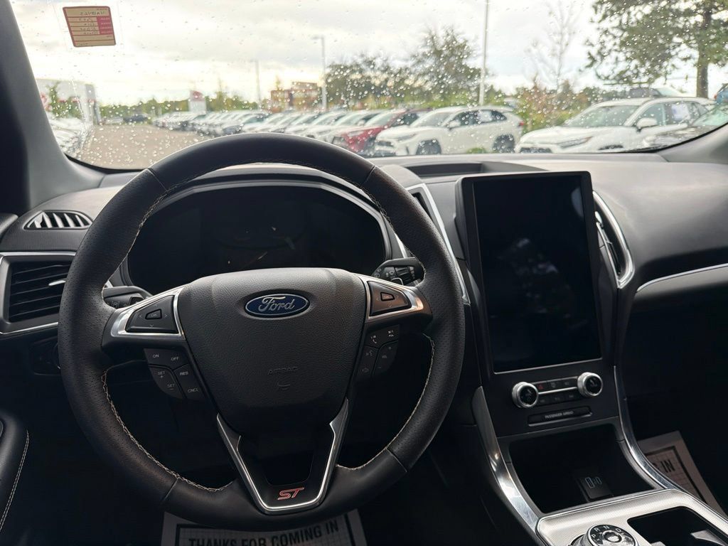 Used 2023 Ford Edge ST AWD/4WD image 23