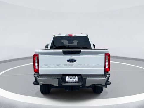 New 2026 Ford F250 4x4 Crew Cab Super Duty image 5